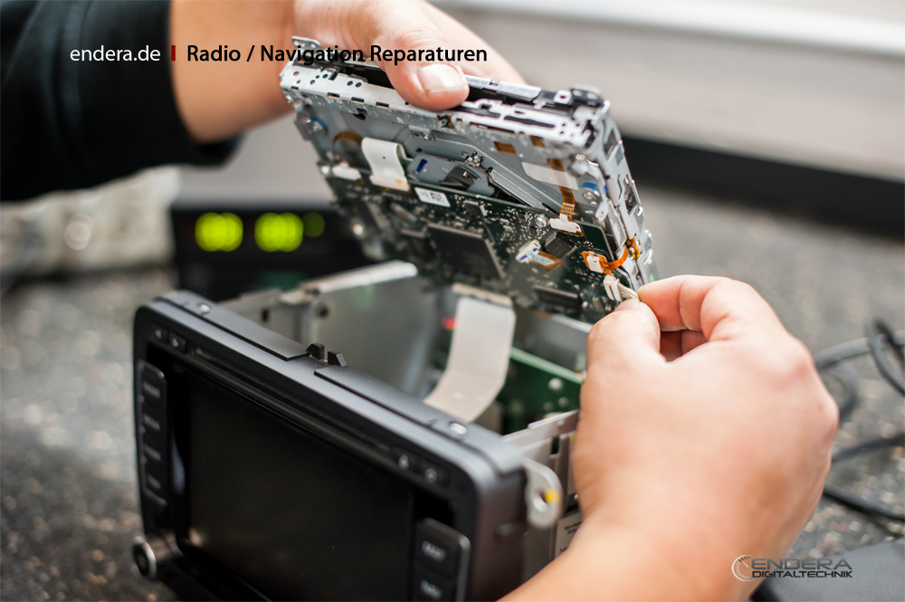 Navigation Displayfehler Reparatur Mazda CX5